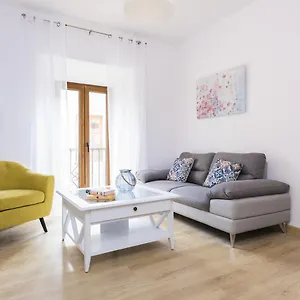 Genteel Plaza Nueva Appartement